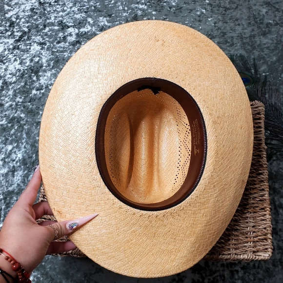 The Pana American Straw Hat - Picture 5 of 9